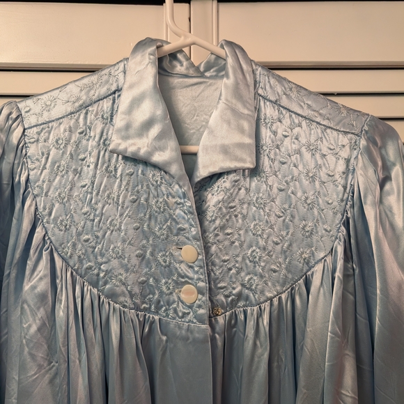 1950 Blue Women's Satin Robe - Picture 5 of 10